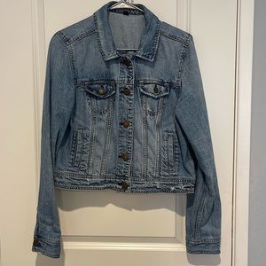American Eagle Women’s XL denim jacket. Used great condition